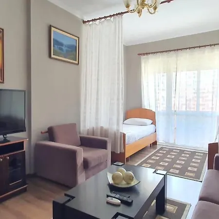 Centre Cozy * Tiran